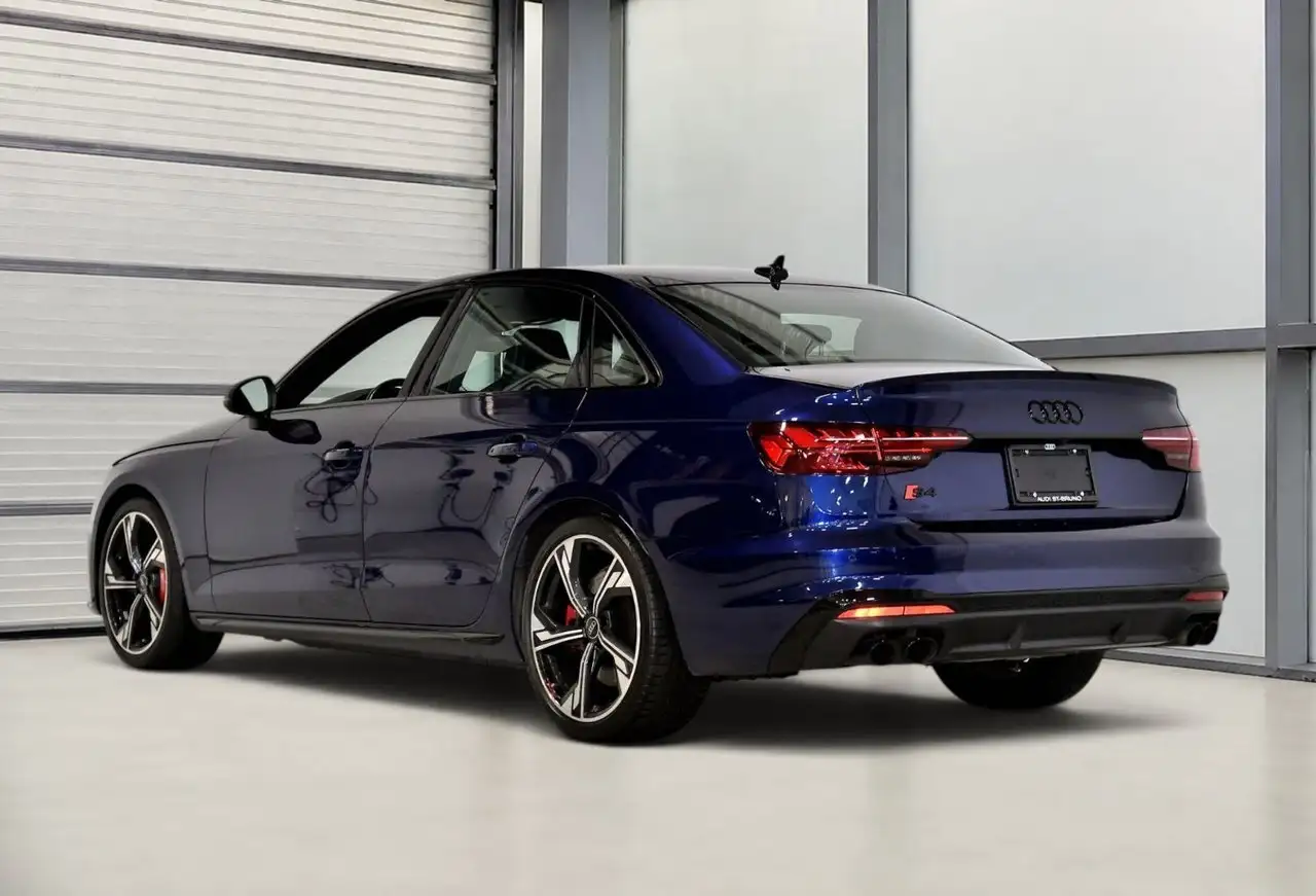 Audi S4 снимка Audi S4
