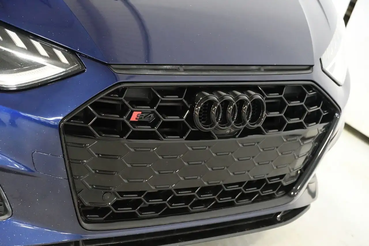 Audi S4 снимка Audi S4