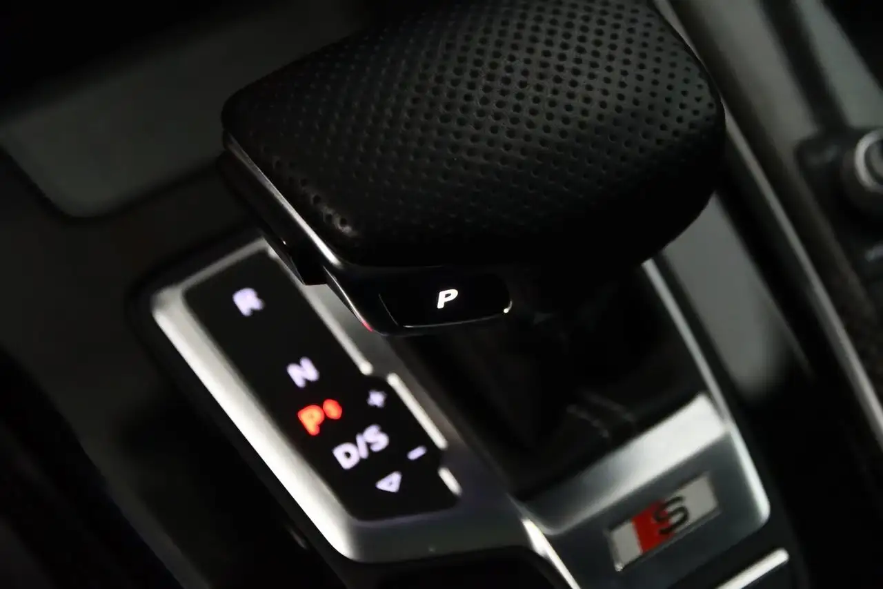Audi S4 снимка Audi S4