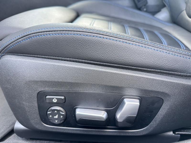 BMW 320 d M-Sport NaviProf HuD Leder ACC RFK — photo 9