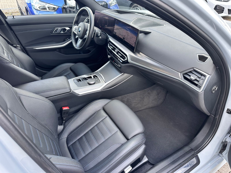 BMW 320 d M-Sport NaviProf HuD Leder ACC RFK — photo 30