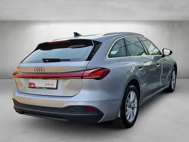Audi A5 view 4