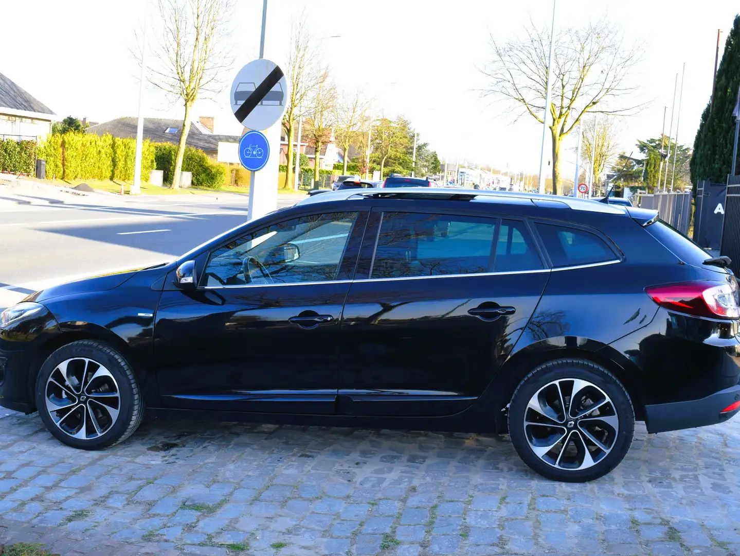 Renault Megane 1.5dCi/Bose Edition/FULL OPTIE/HISTORY Zwart - 2