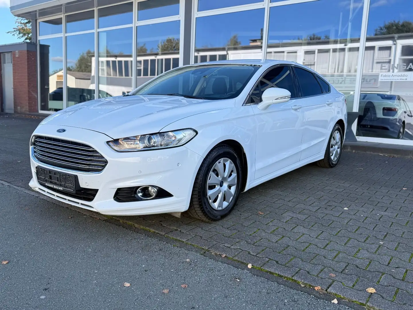 Ford Mondeo Titanium Autom.*Scheckheft*Zahnriemen neu Weiß - 1