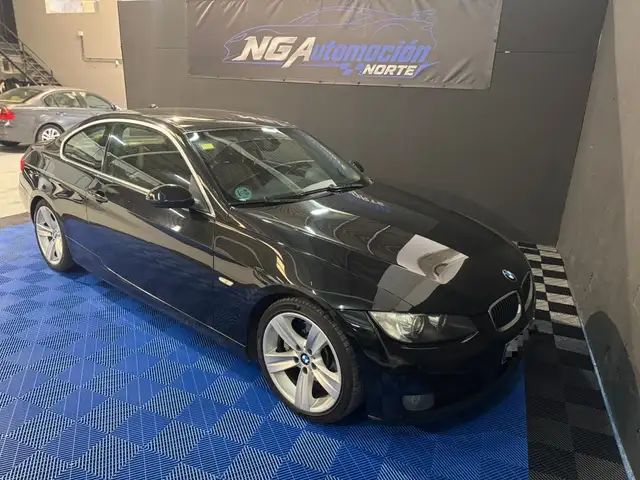 BMW 325 325i Coupé