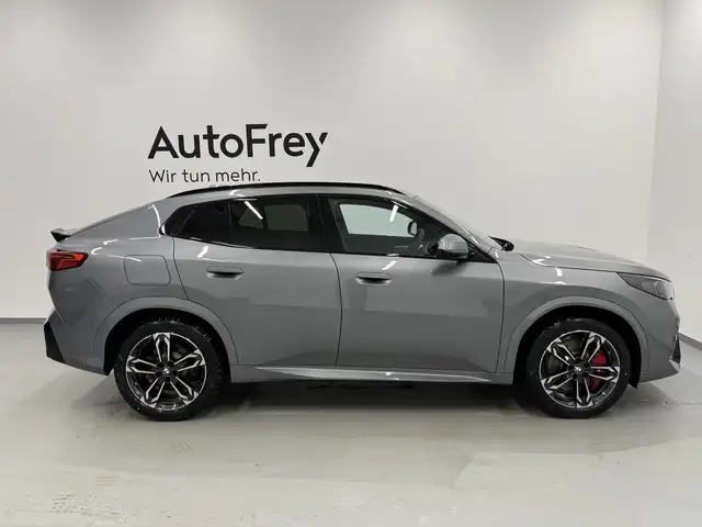 BMW X2 sDrive18d Ansicht 3
