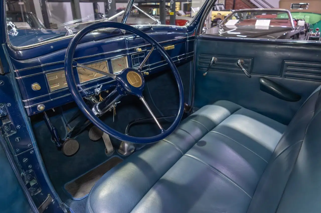 Lincoln 413-B Convertible Sedan by LeBaron, foto 3
