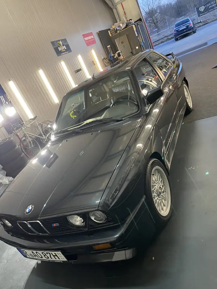 BMW E30 M3 – 2. Hand, vollständige Historie, origi, foto 5