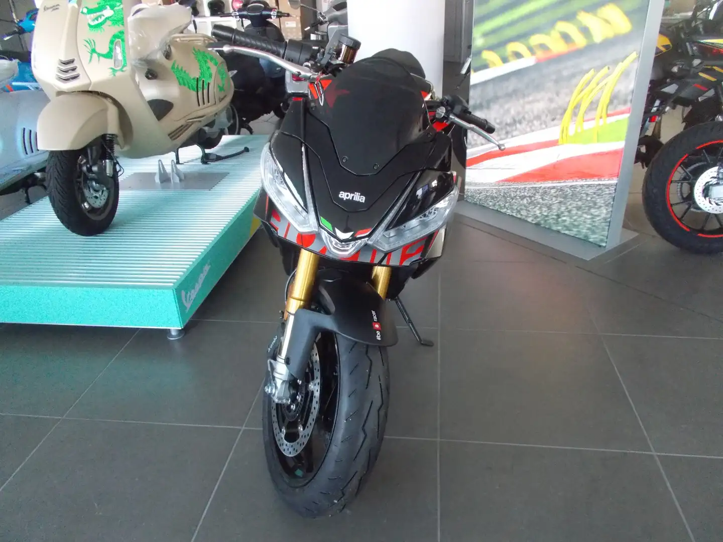 Aprilia Tuono 660 FACTORY 2025 Nero - 2