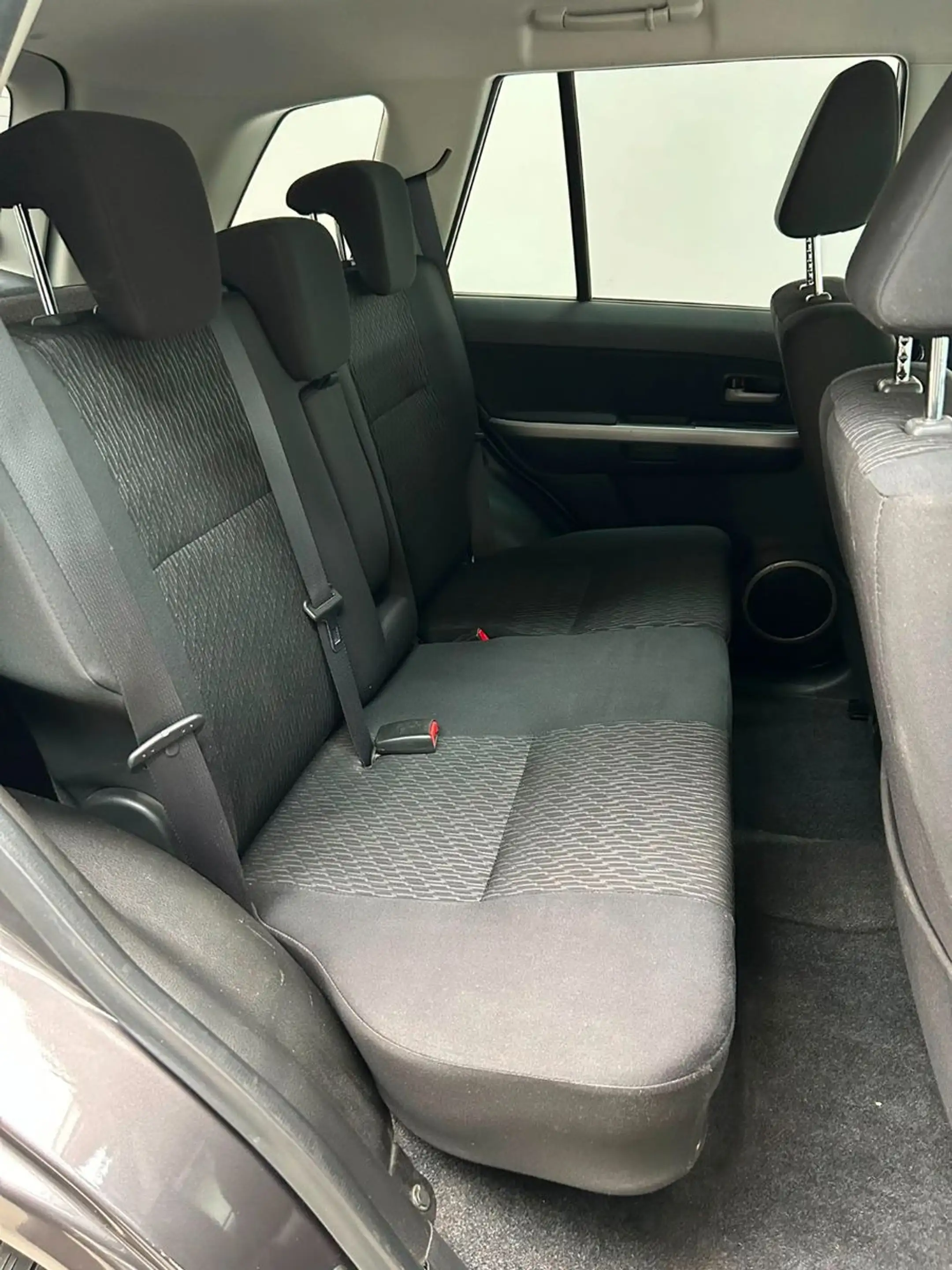 Suzuki Grand Vitara 1.9 DDIS Club 4X4 Klima Navi SHZ — photo 14