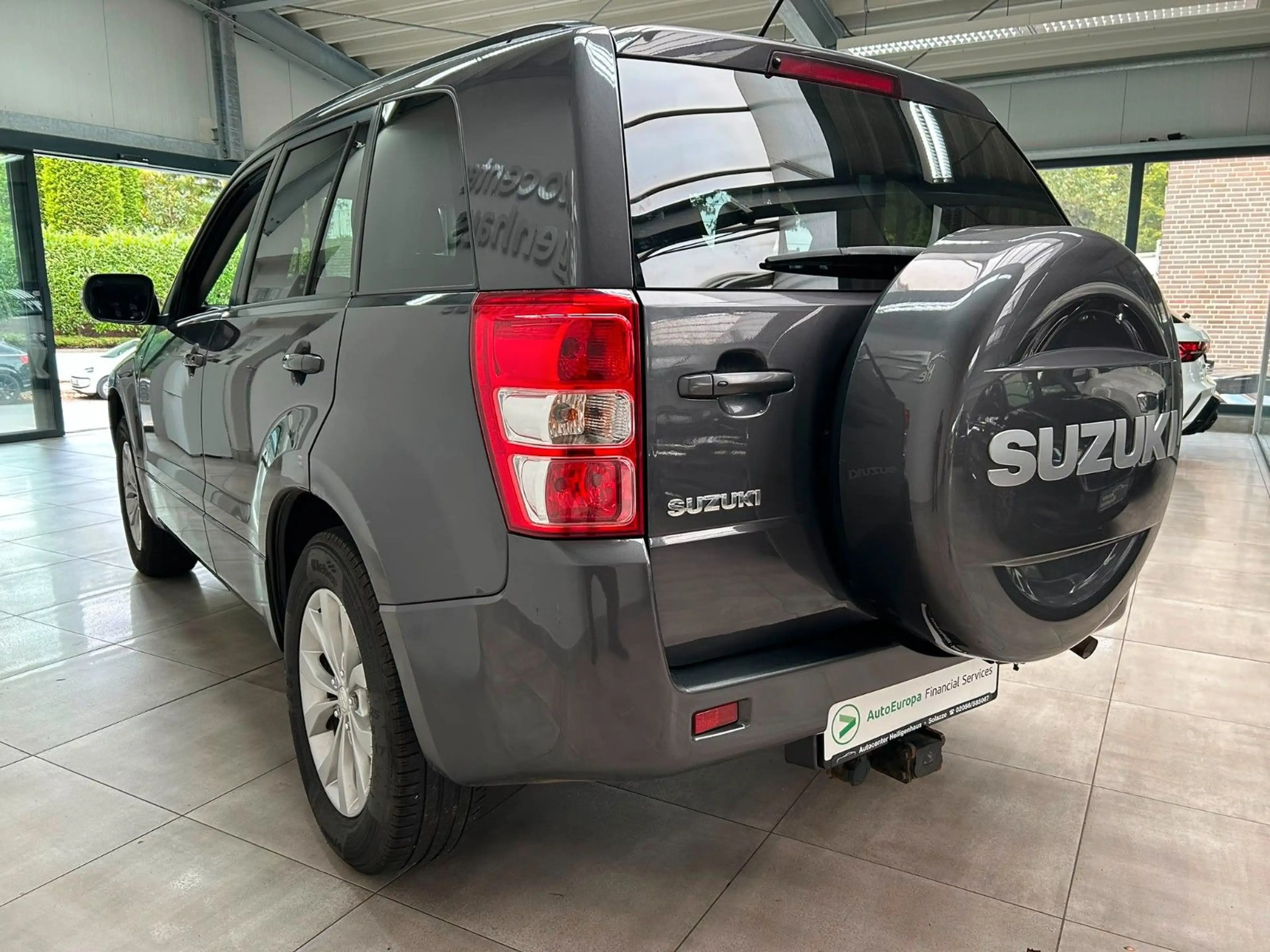 Suzuki Grand Vitara 1.9 DDIS Club 4X4 Klima Navi SHZ — photo 6