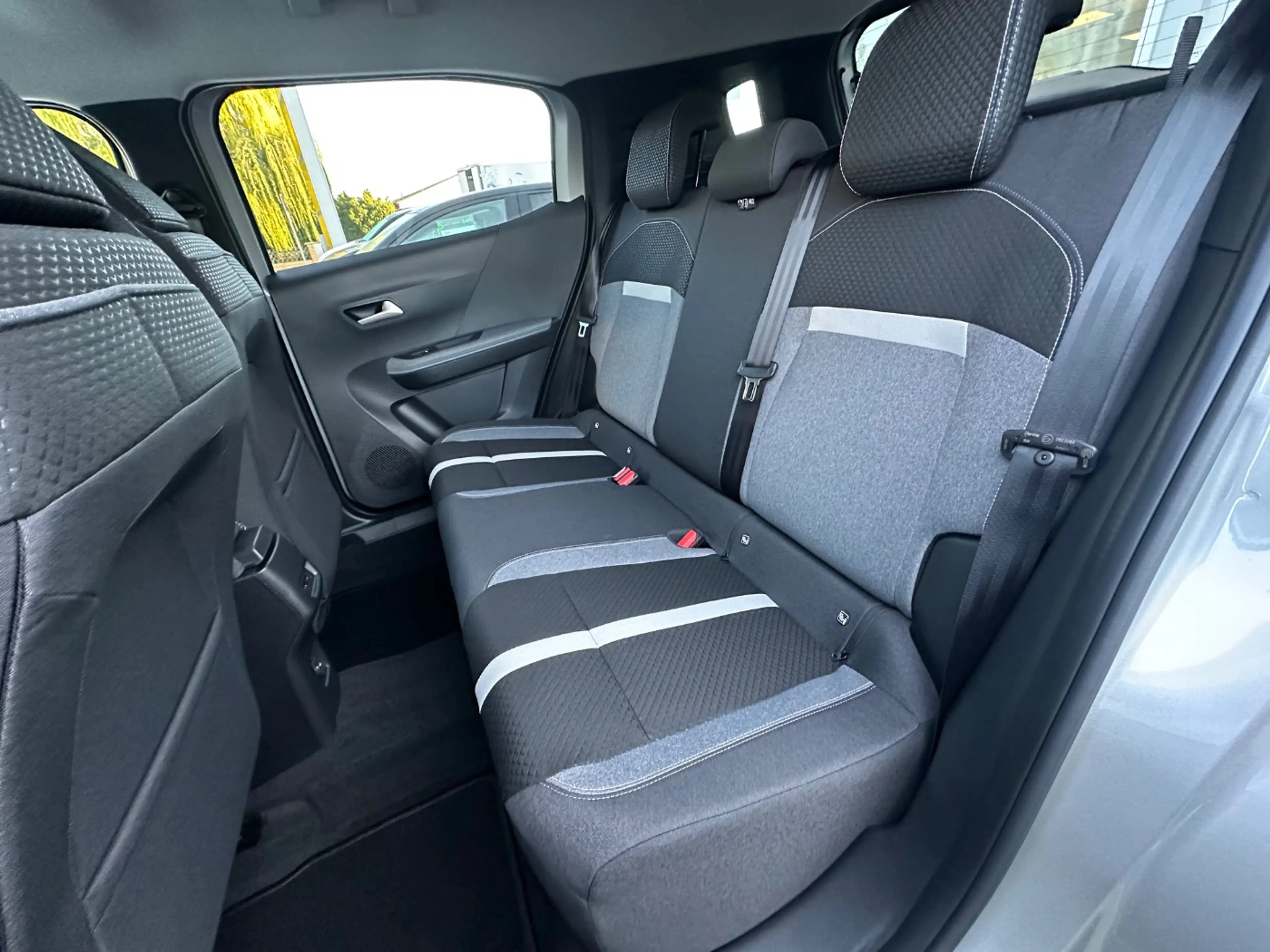 Opel Frontera 1.2 Ultimate inkl. Inspektionspaket! — photo 14
