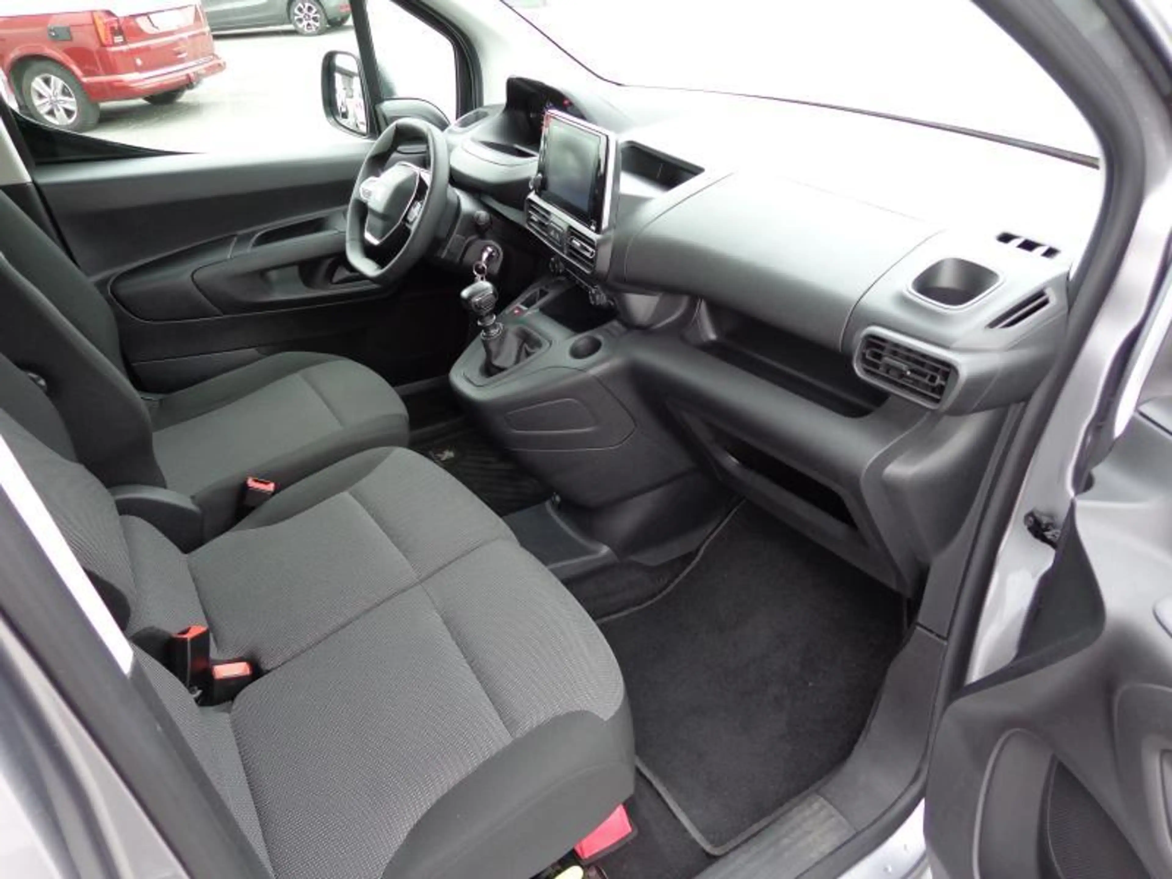 Peugeot Partner 1.5HDi 3Pl - GPS - Clim — photo 2