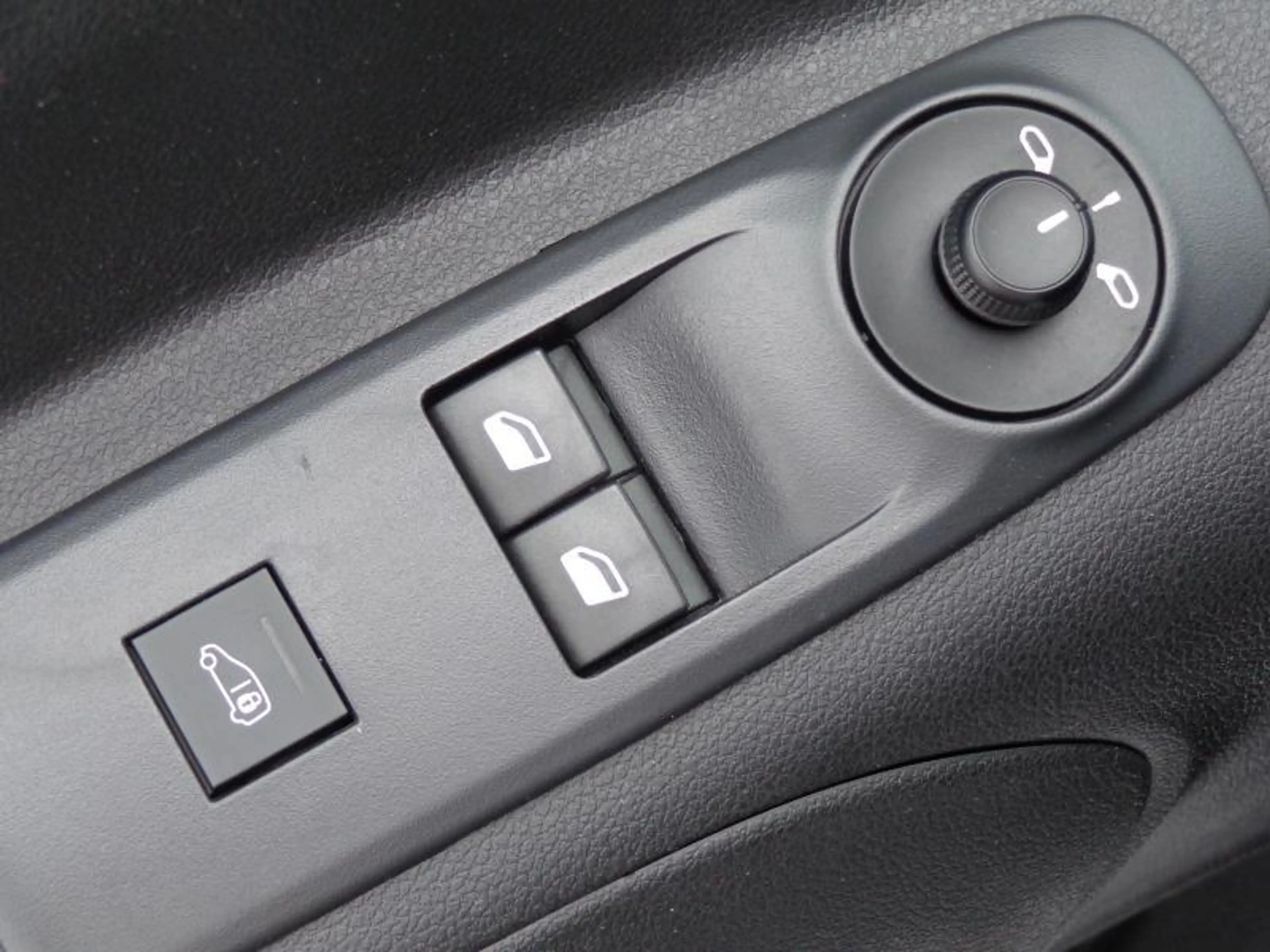 Peugeot Partner 1.5HDi 3Pl - GPS - Clim — photo 12