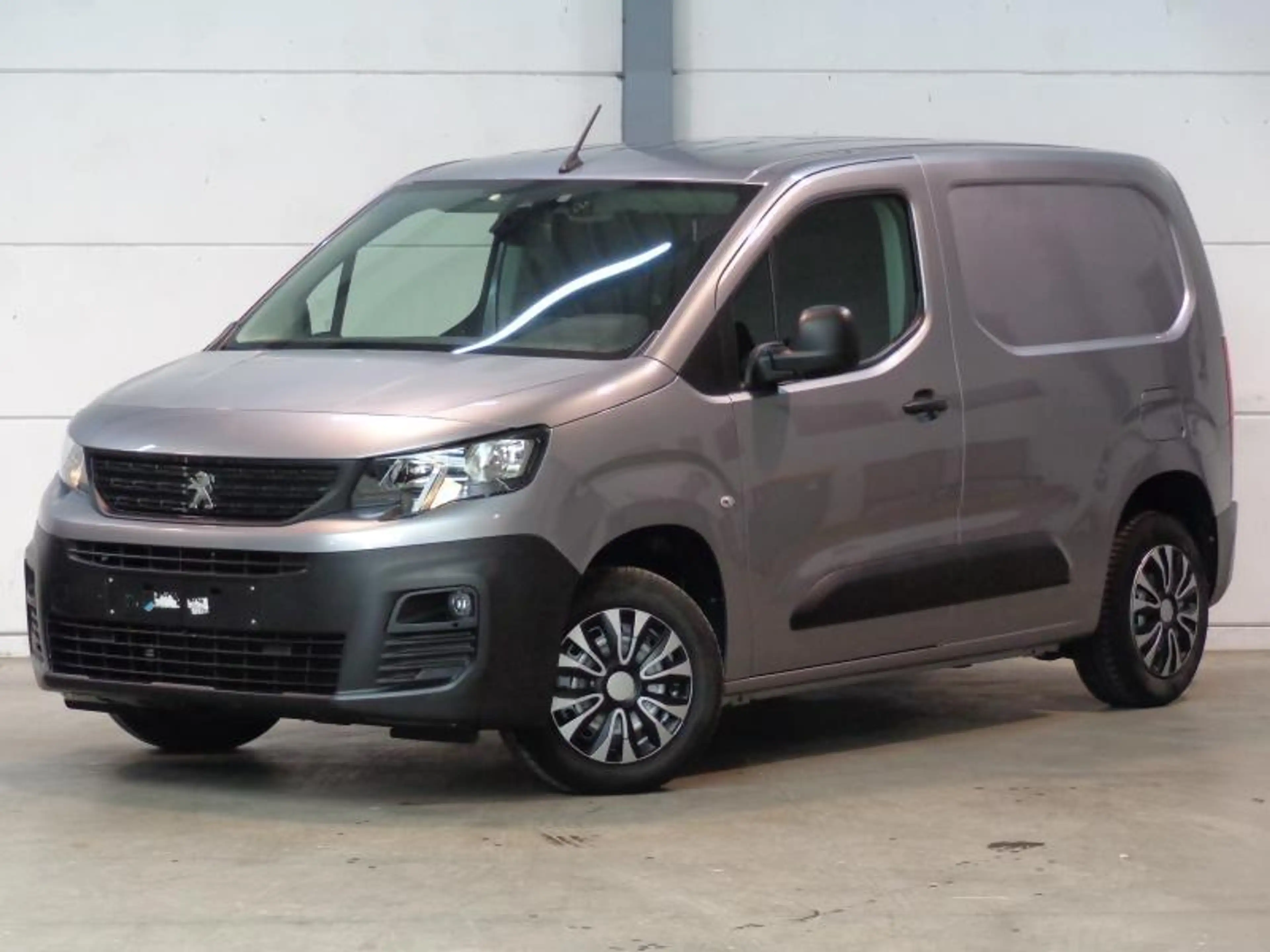Peugeot Partner 1.5HDi 3Pl - GPS - Clim