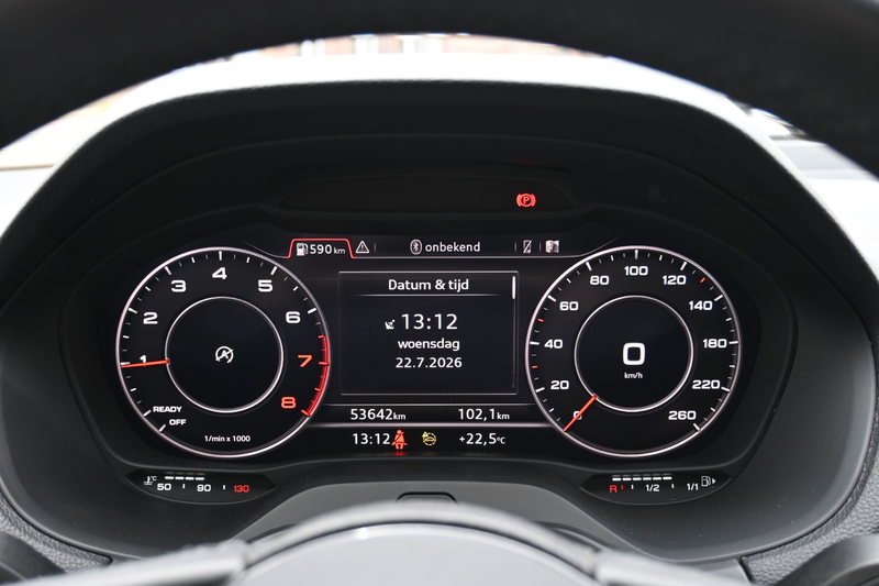 Audi Q2 **30 TFSI**VIRTUAL COCKPIT**DAB RADIO** — photo 15