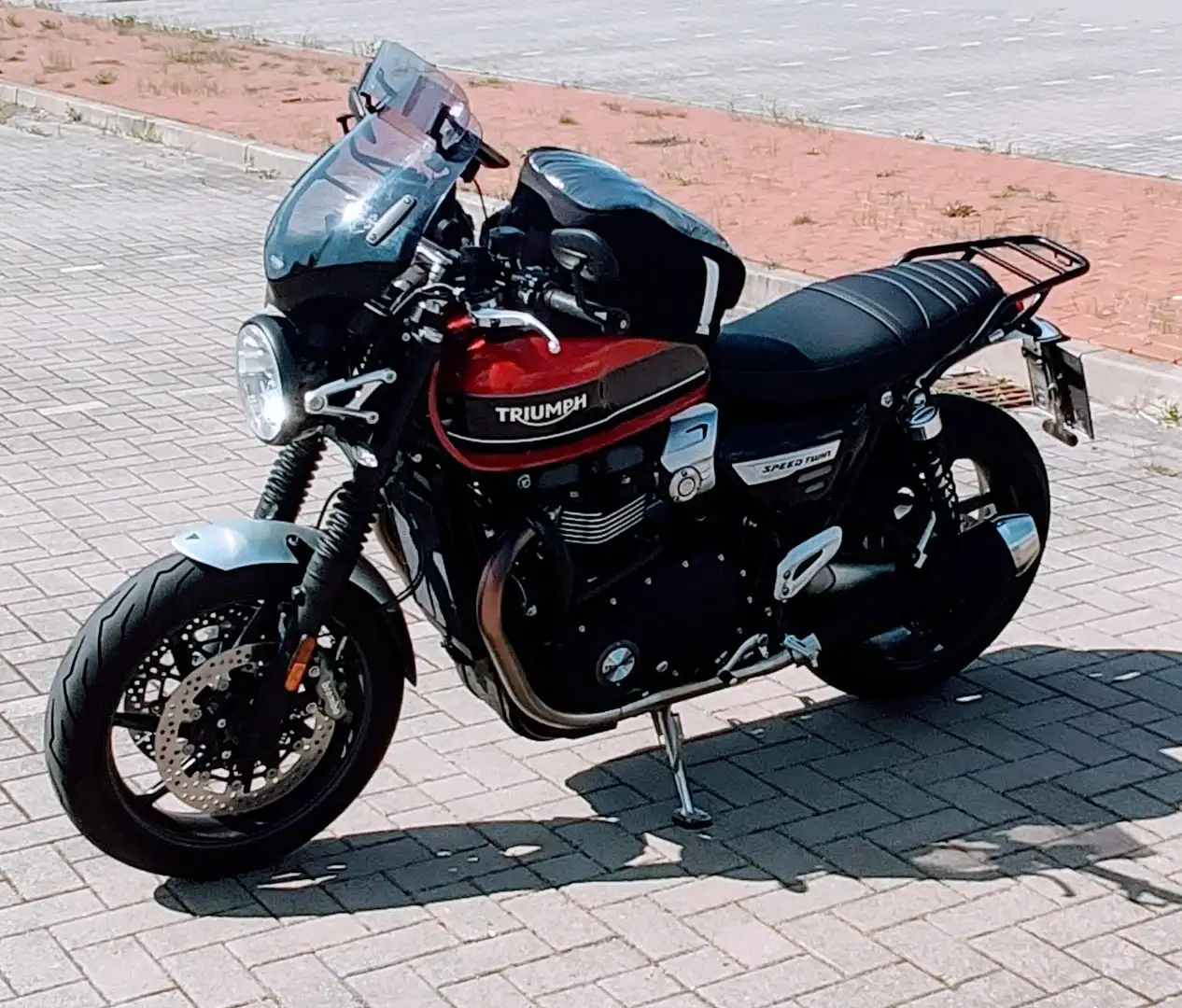 Triumph Speed Twin 1200 ccm Rot - 2