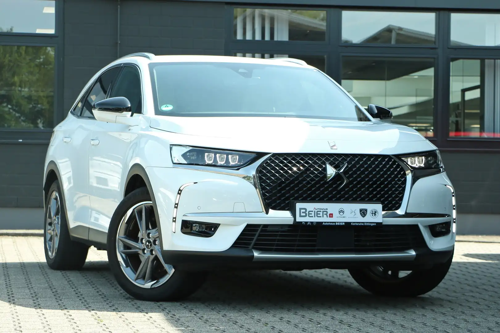 DS Automobiles DS 7 Crossback DS7 Crossback Hybrid 4x2 Rivoli + Navi./ PDC/ Klim Weiß - 2