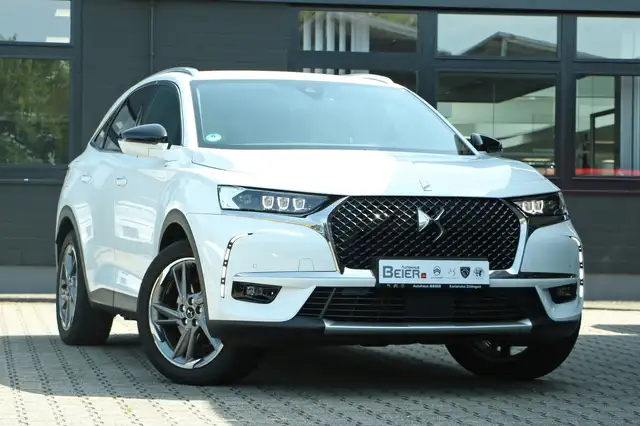 DS Automobiles DS 7 Crossback view 2