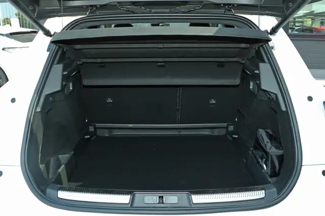 DS Automobiles DS 7 Crossback view 6