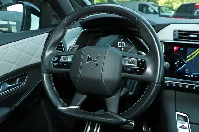 DS Automobiles DS 7 Crossback view 13