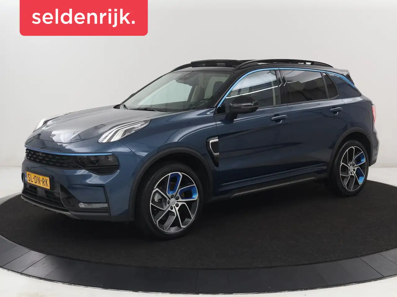 Lynk & Co 01 2022