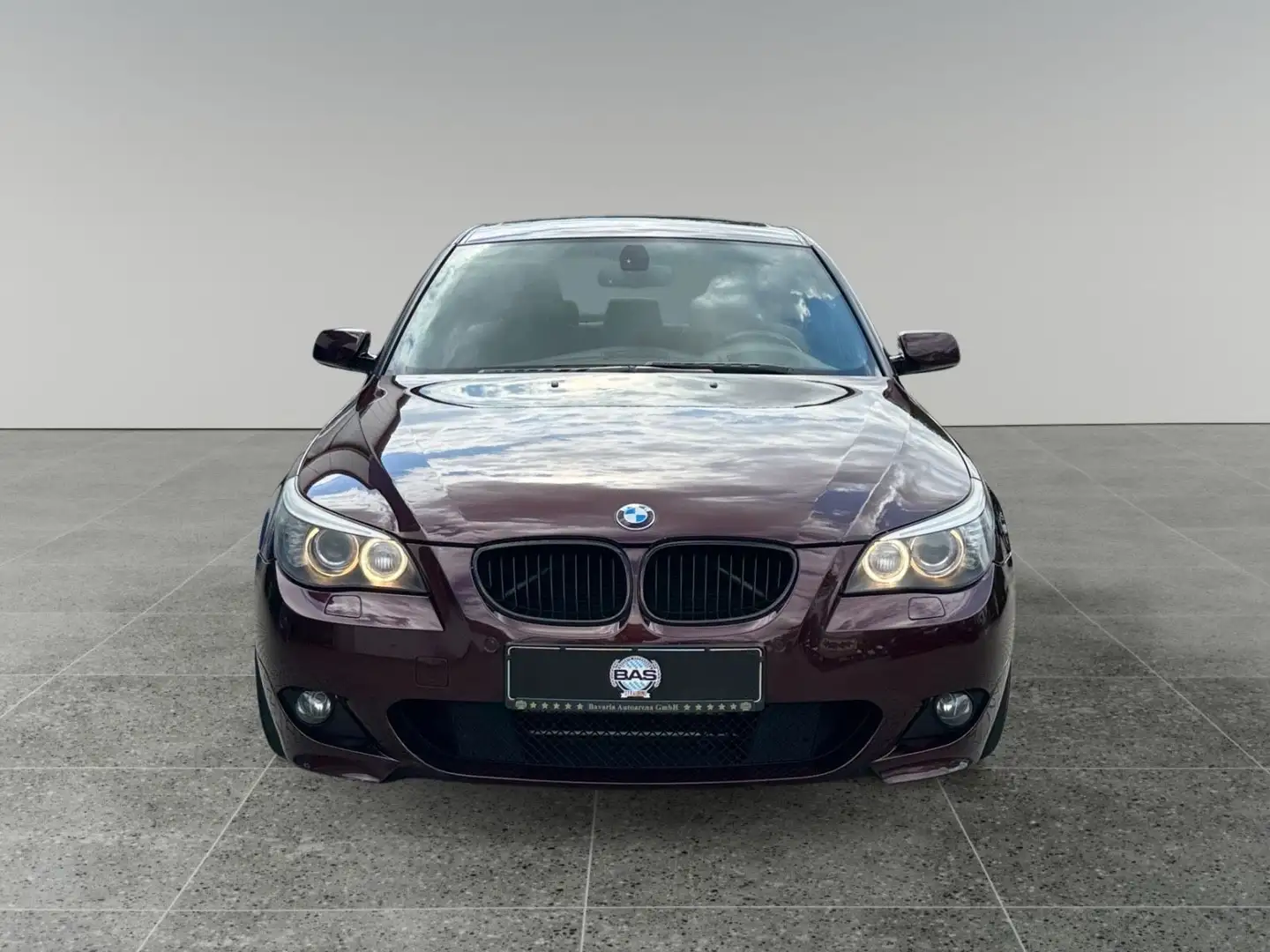 BMW 530 i xDrive Edition Sport M Paket Scheckheft Rouge - 2