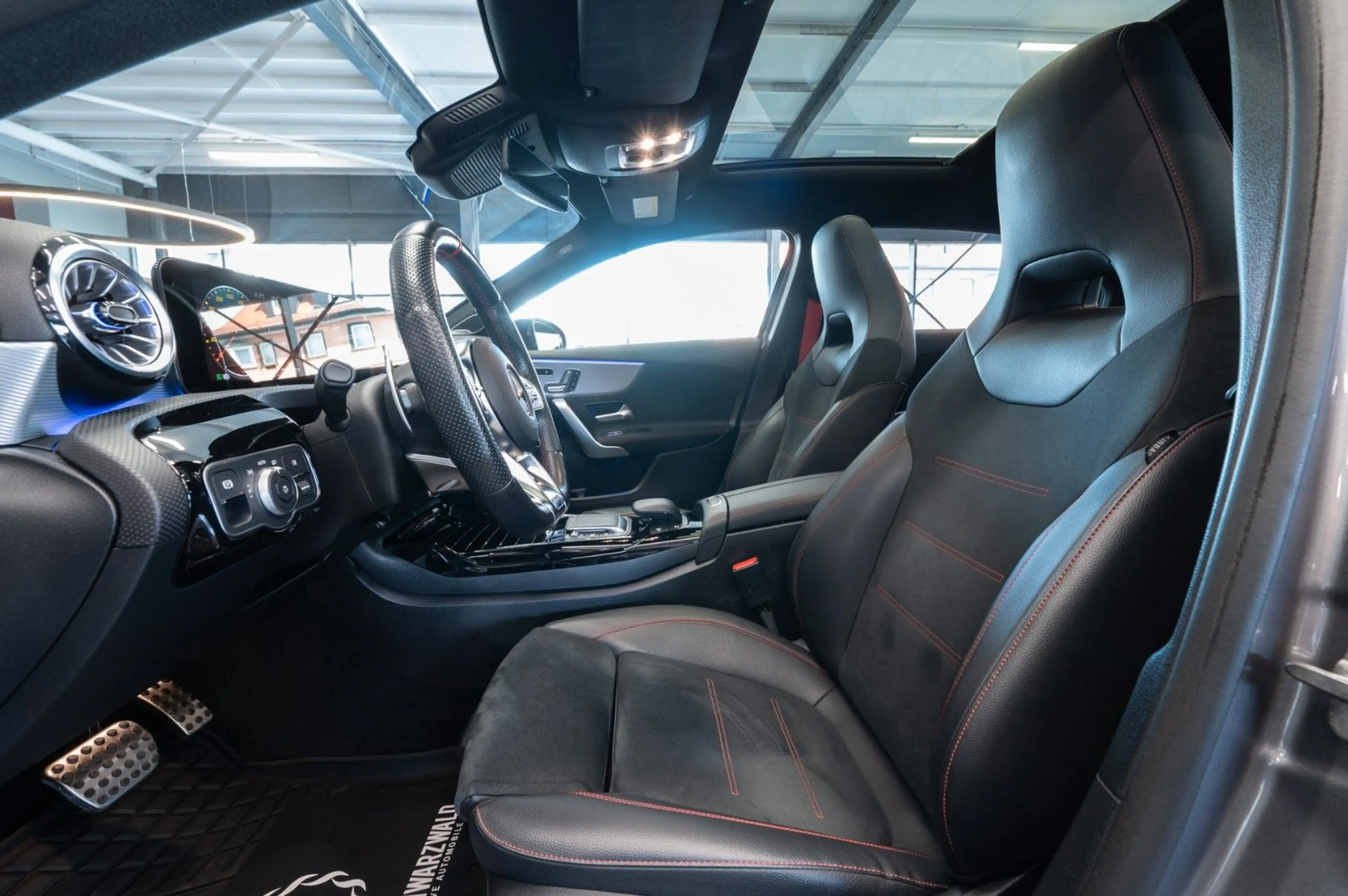 Mercedes-Benz A 45 AMG A45S AMG 4Matic| MEMORY|NIGHT|PANO|MATT-LACK — photo 11