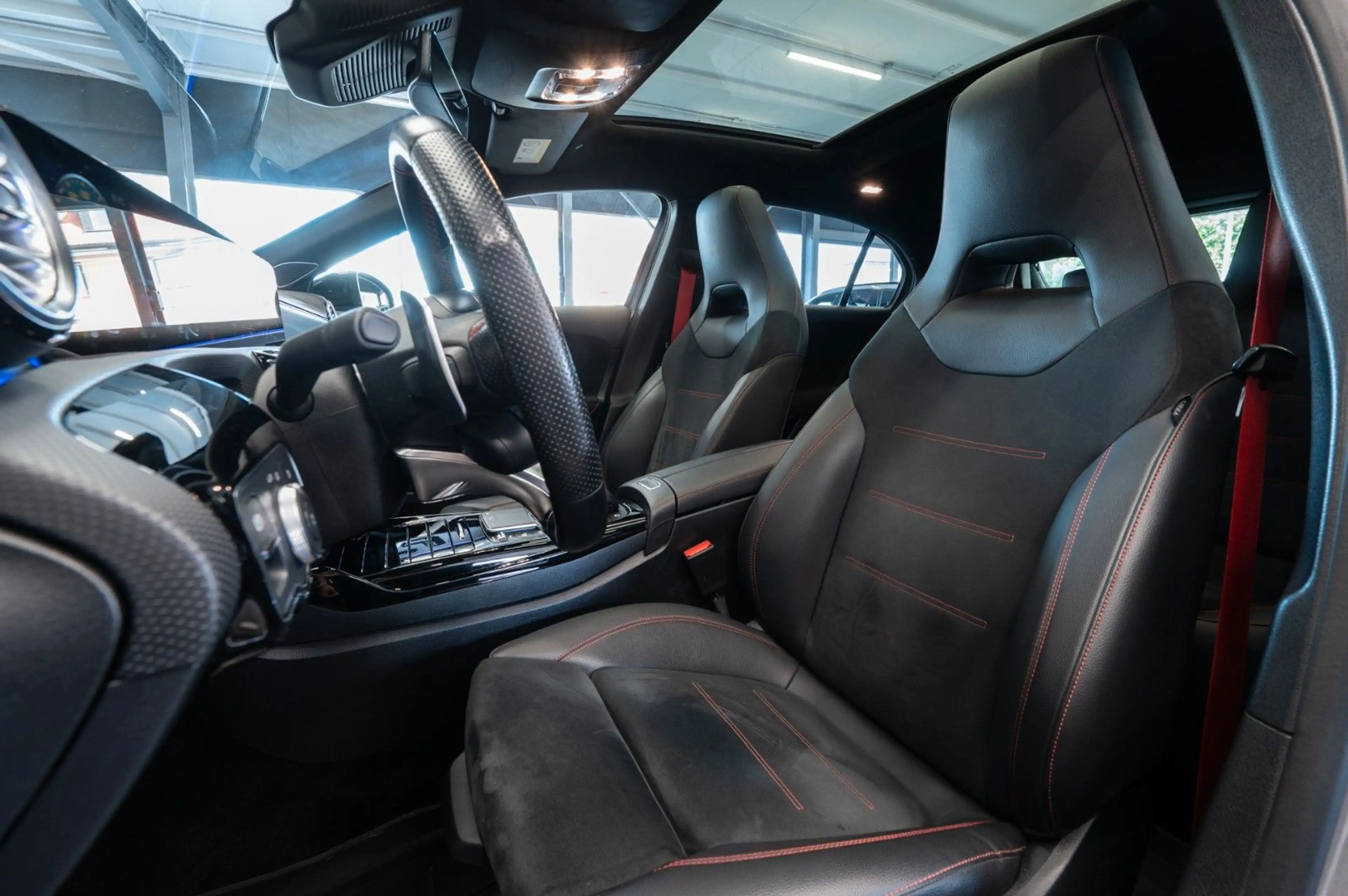 Mercedes-Benz A 45 AMG A45S AMG 4Matic| MEMORY|NIGHT|PANO|MATT-LACK — photo 12
