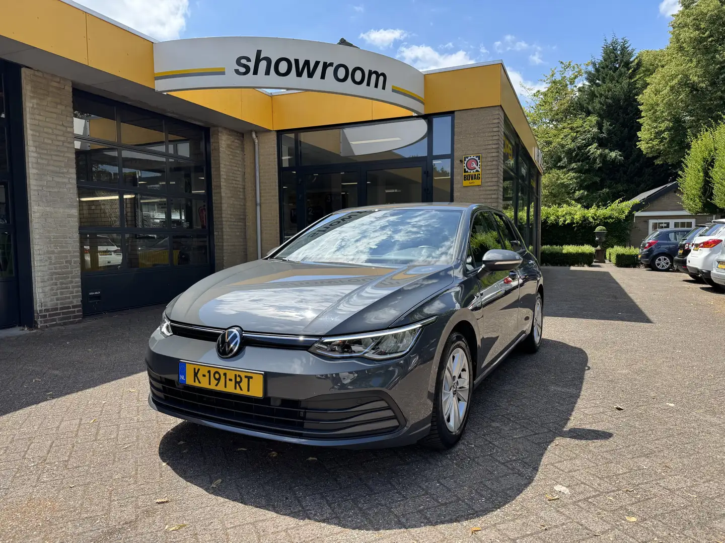 Volkswagen Golf 1.0 eTSI Life Navi StoelStuurverwarming Carplay Grijs - 1