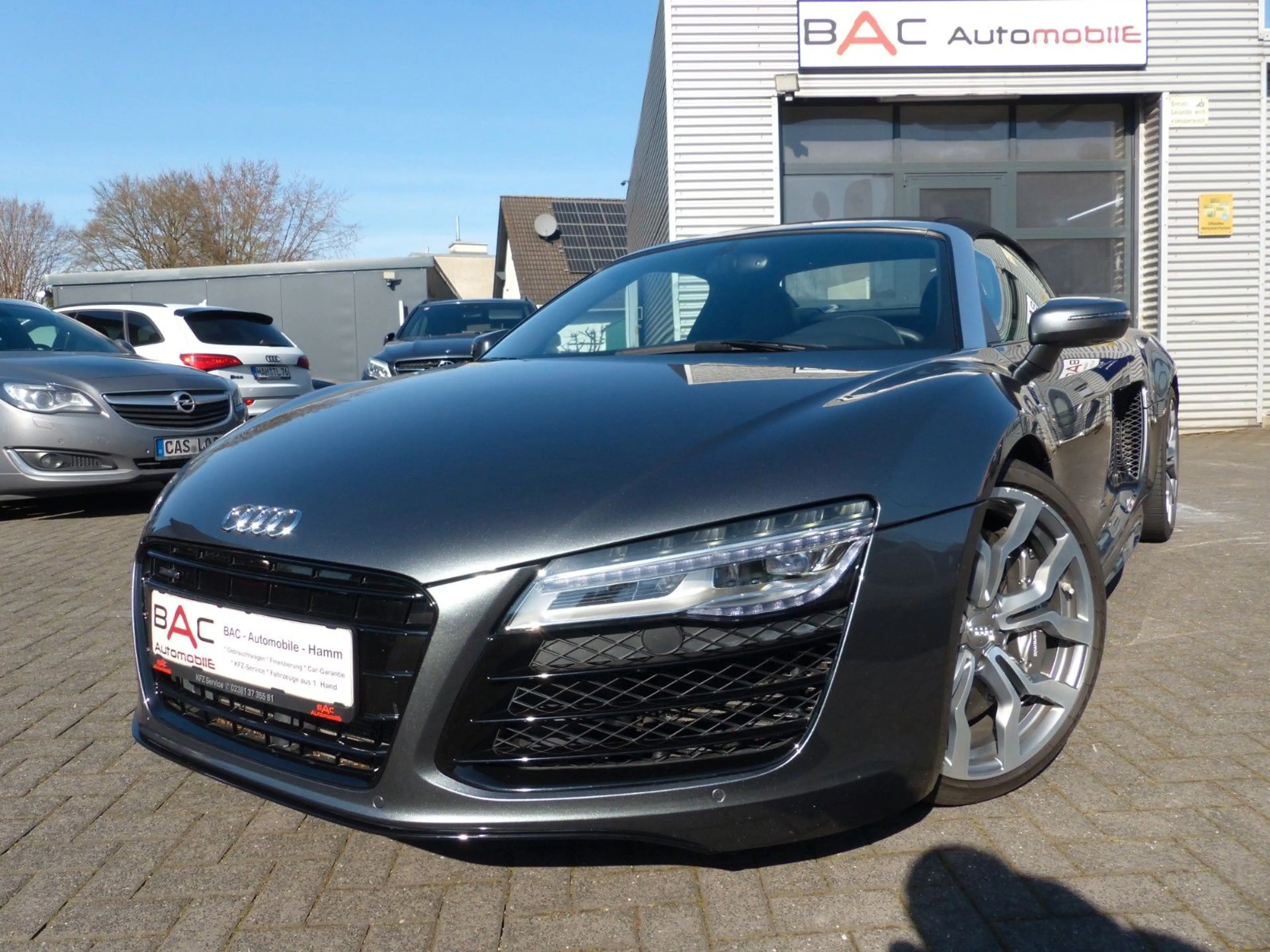Audi R8 Spyder 5.2 FSI quattro*LED*Keramik*Carbon*B&O — photo 2