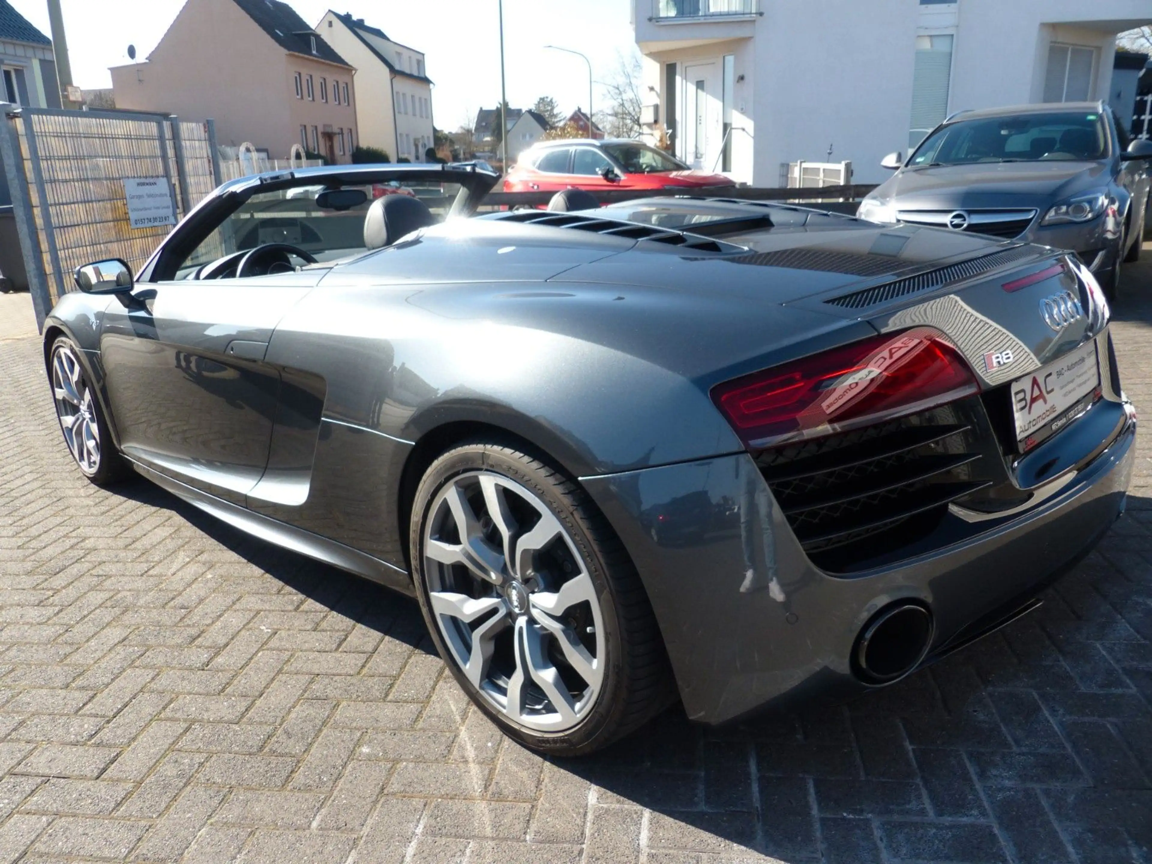 Audi R8 Spyder 5.2 FSI quattro*LED*Keramik*Carbon*B&O — photo 5