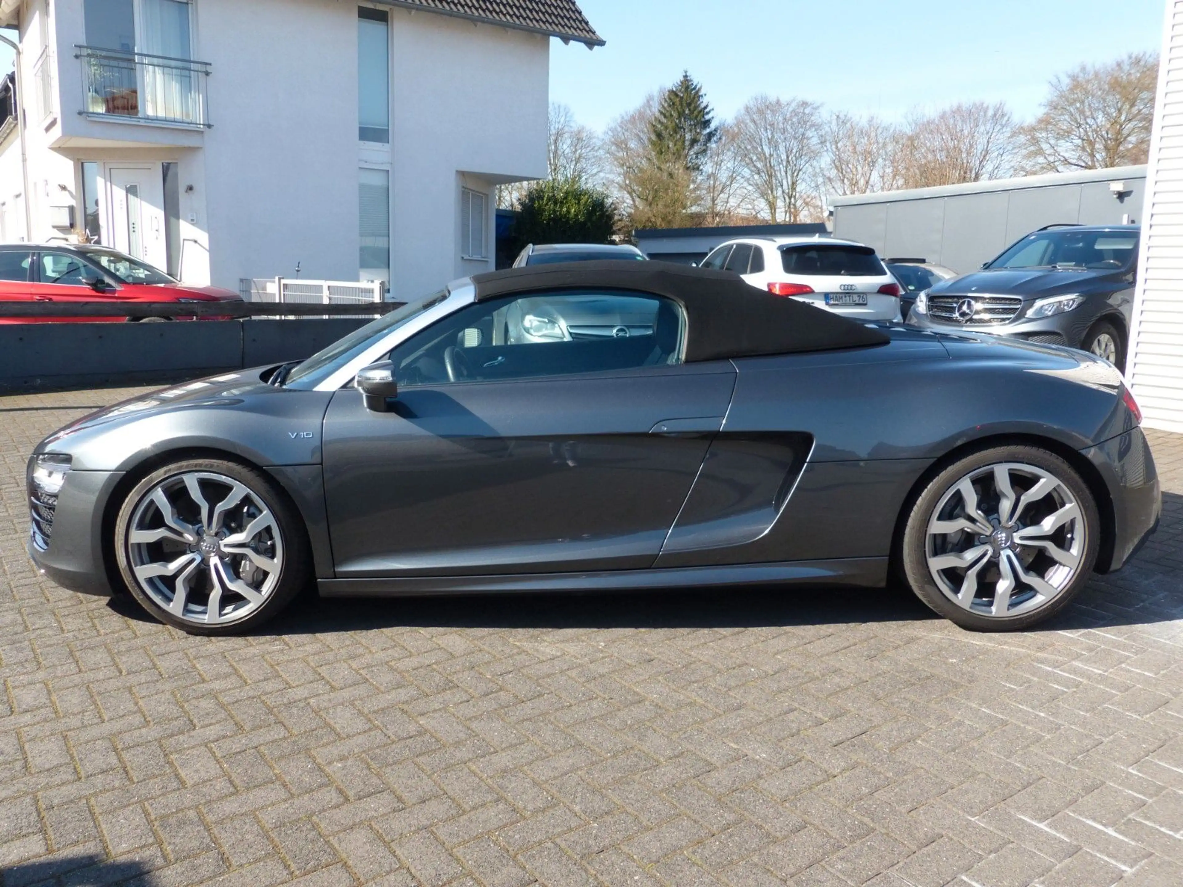 Audi R8 Spyder 5.2 FSI quattro*LED*Keramik*Carbon*B&O — photo 10