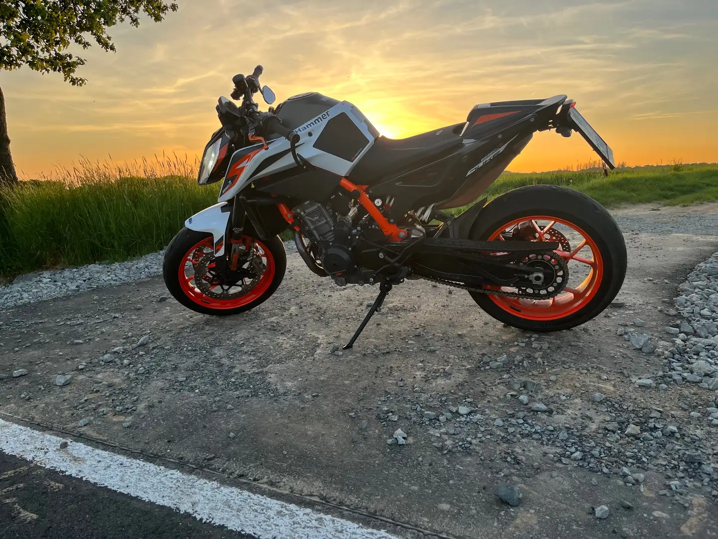 KTM 890 Duke R Weiß - 1