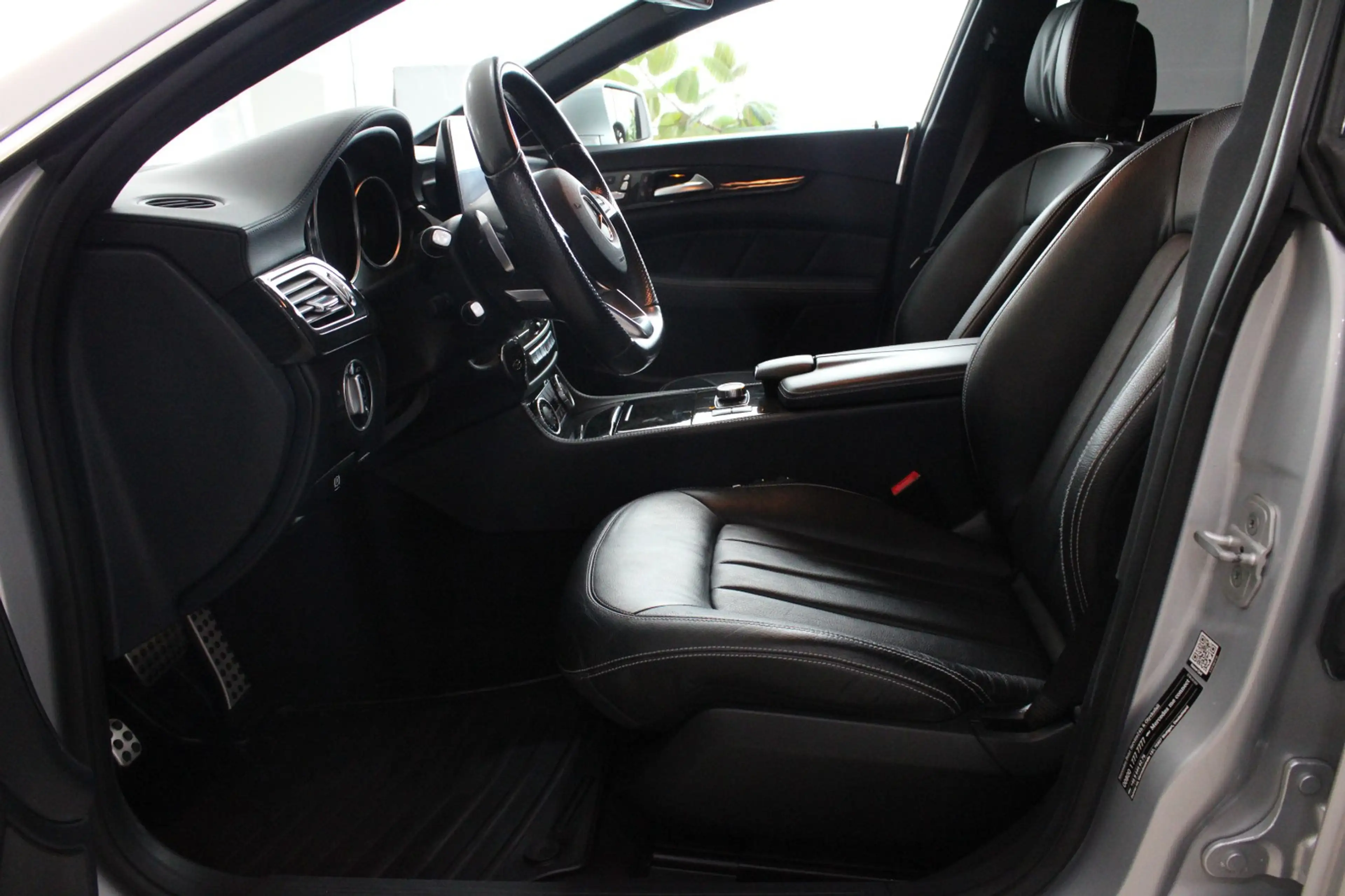 Mercedes-Benz CLS 350 d 4Matic AMG-Line*Multibeam LED — photo 12