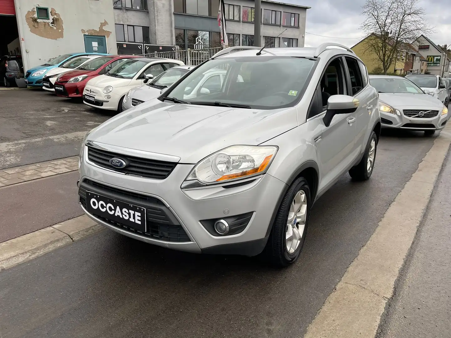 Ford Kuga 2.0 TDCi 2WD Trend DPF Gris - 1