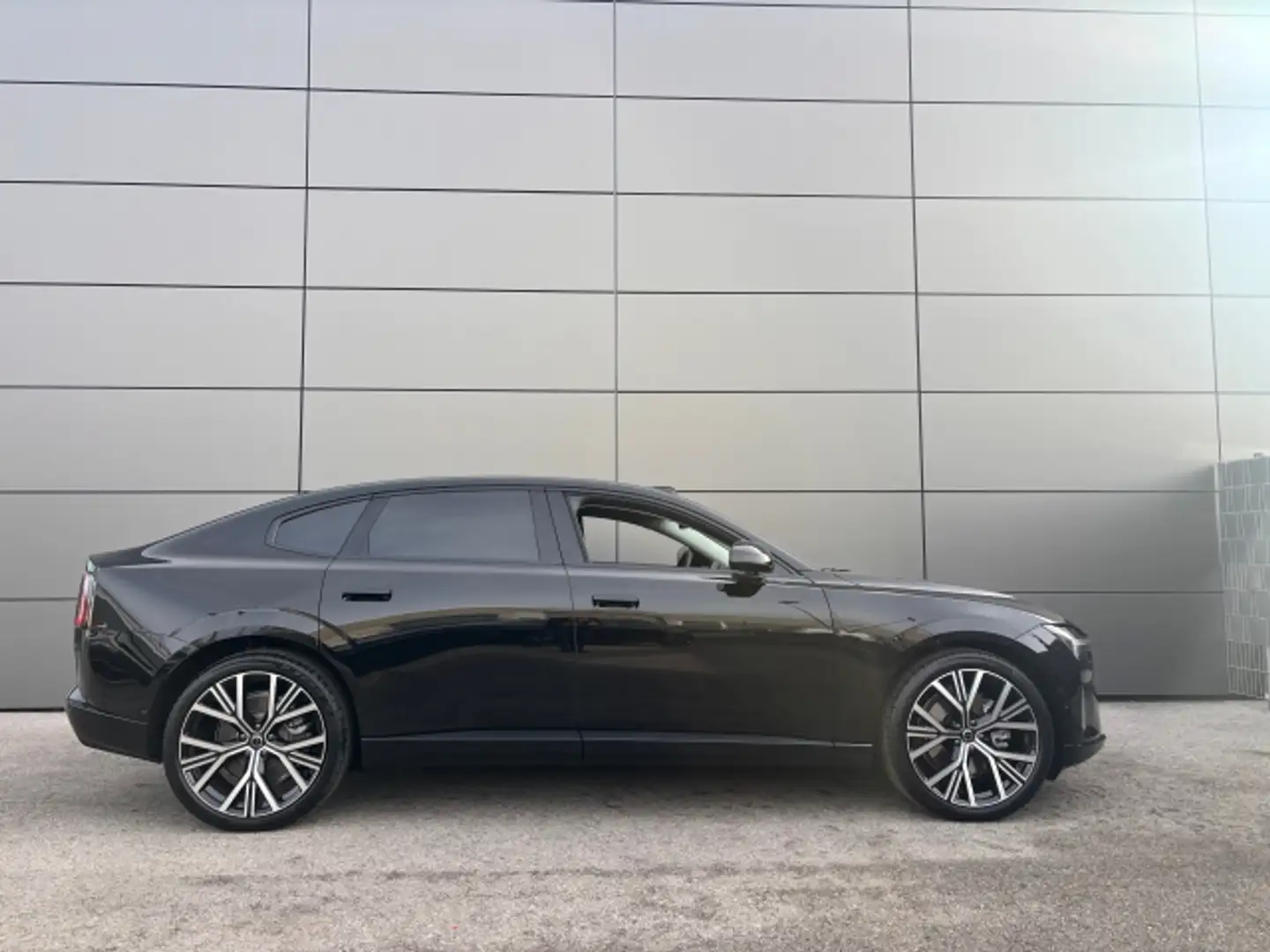 Volvo ES90 Single Motor Extended Range Ultra Schwarz - 2