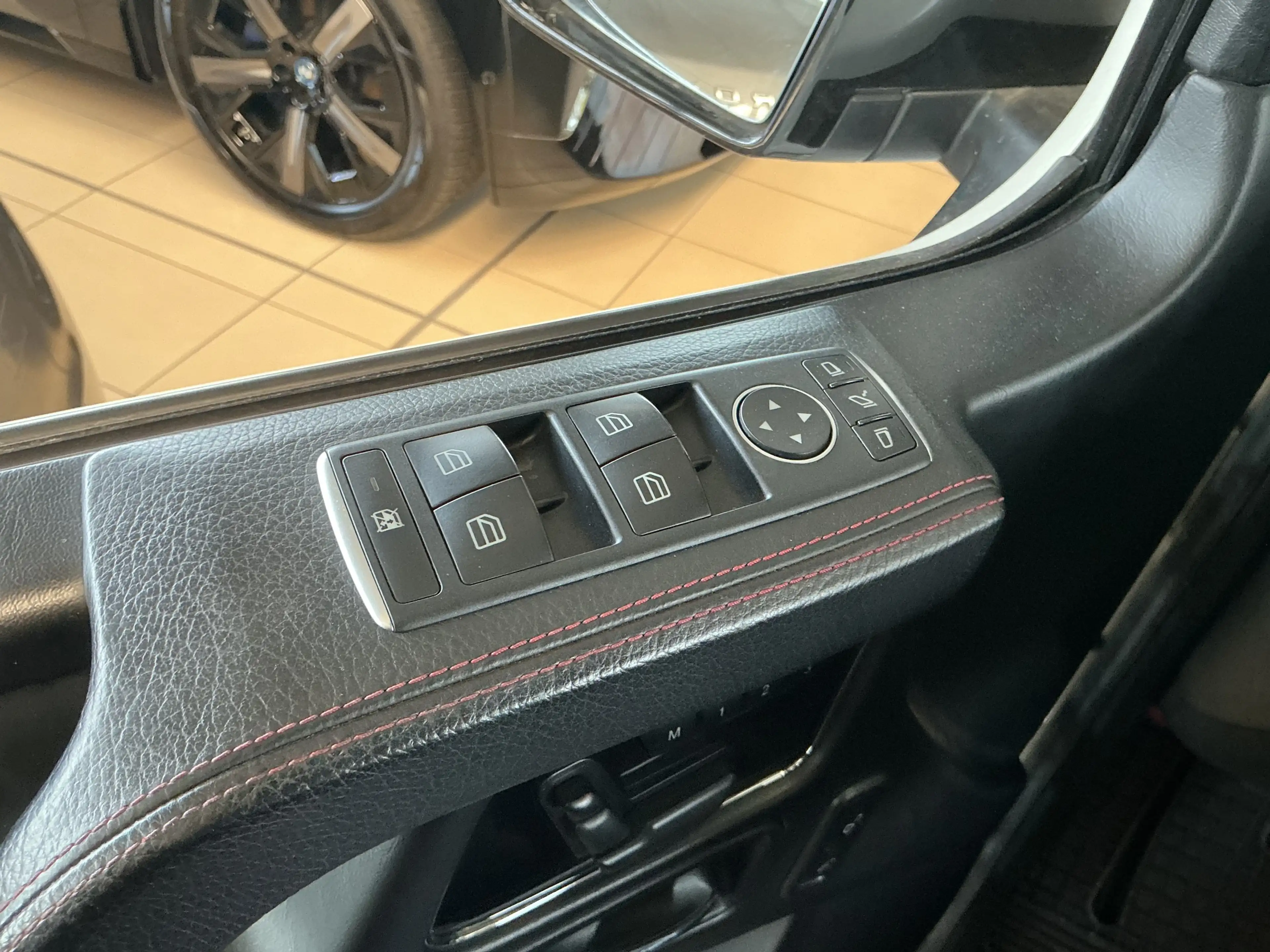 Mercedes-Benz G 350 d Designo Manufaktur Leder Pano Memory AHK — photo 8