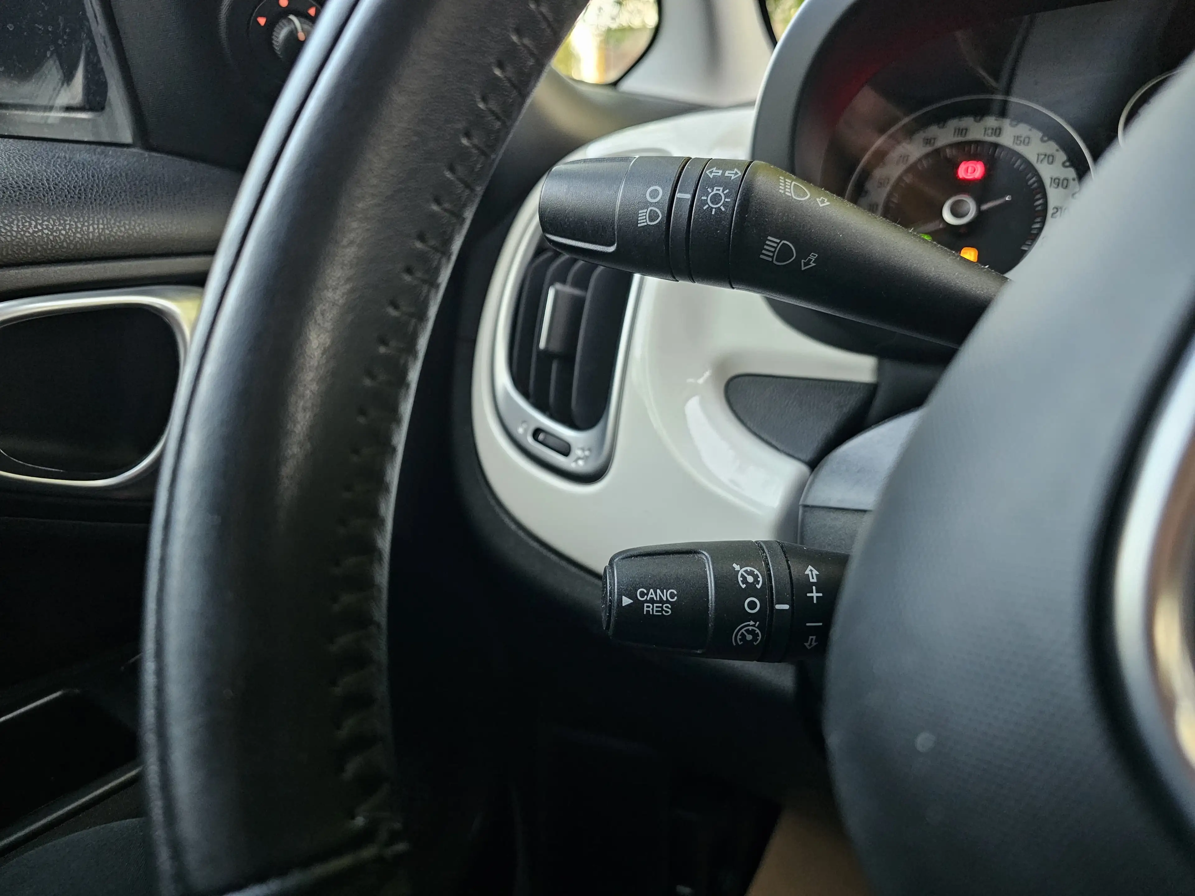 Fiat 500L CNG 0.9T * UTILITAIRE * AIRCO+NAVI+CAMÉRA+..* — photo 15