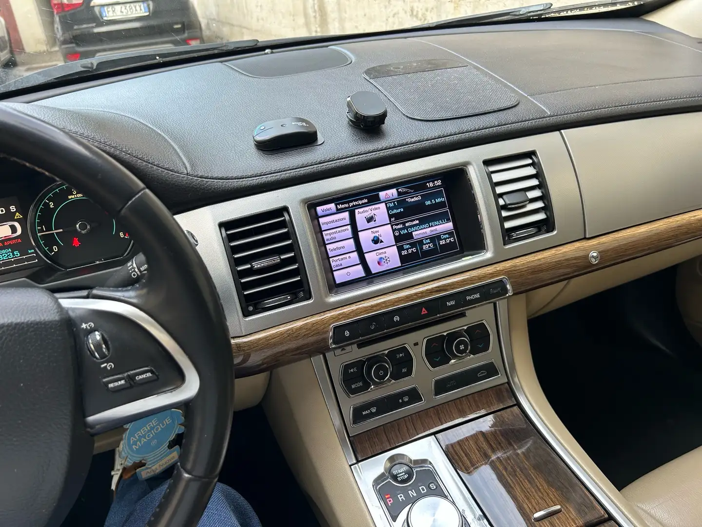 Jaguar XF 2.2d s&s auto Nero - 1