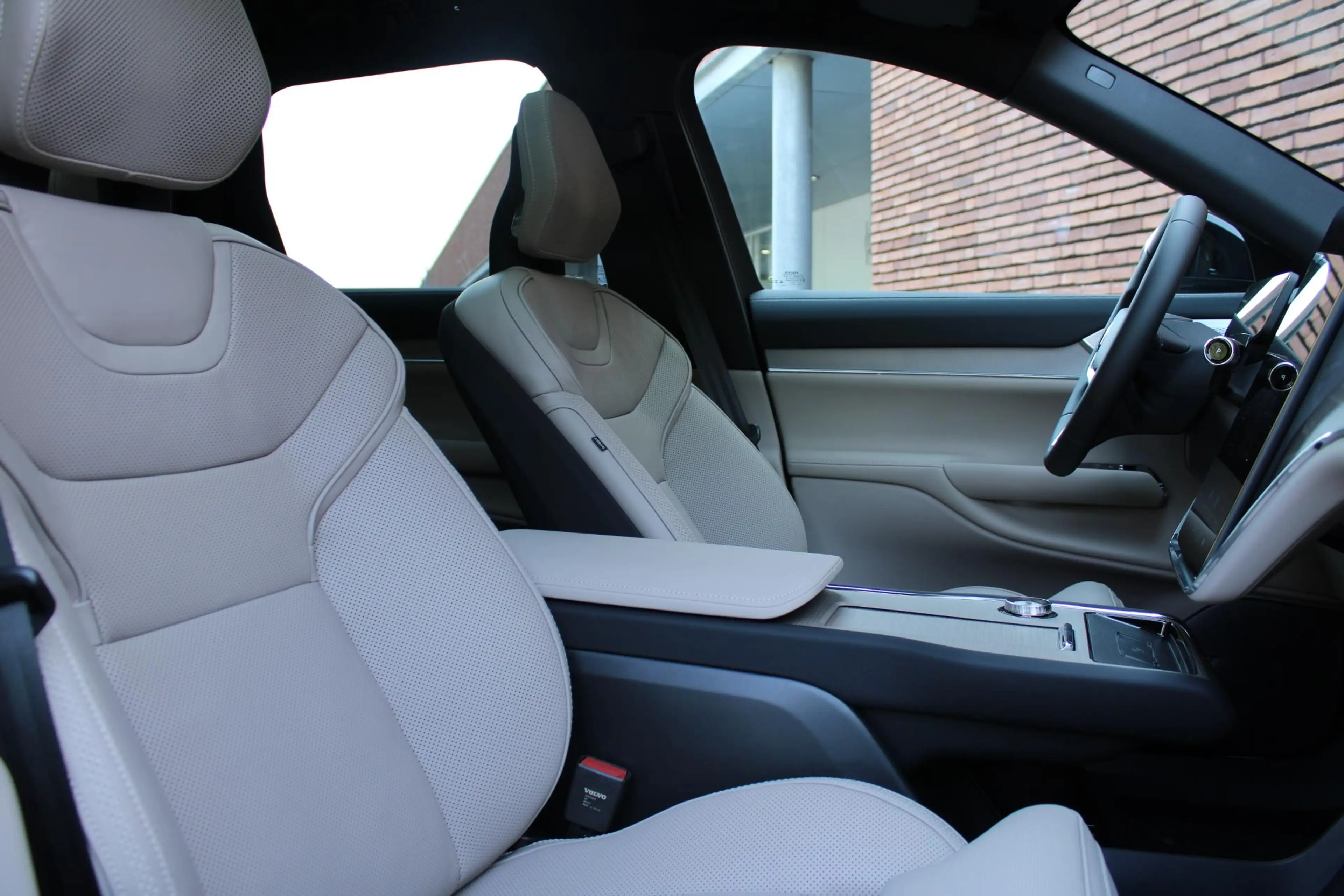 Volvo EX90 Twin Motor Performance Ultra 7p. 106 kWh | DEMO DE — photo 3