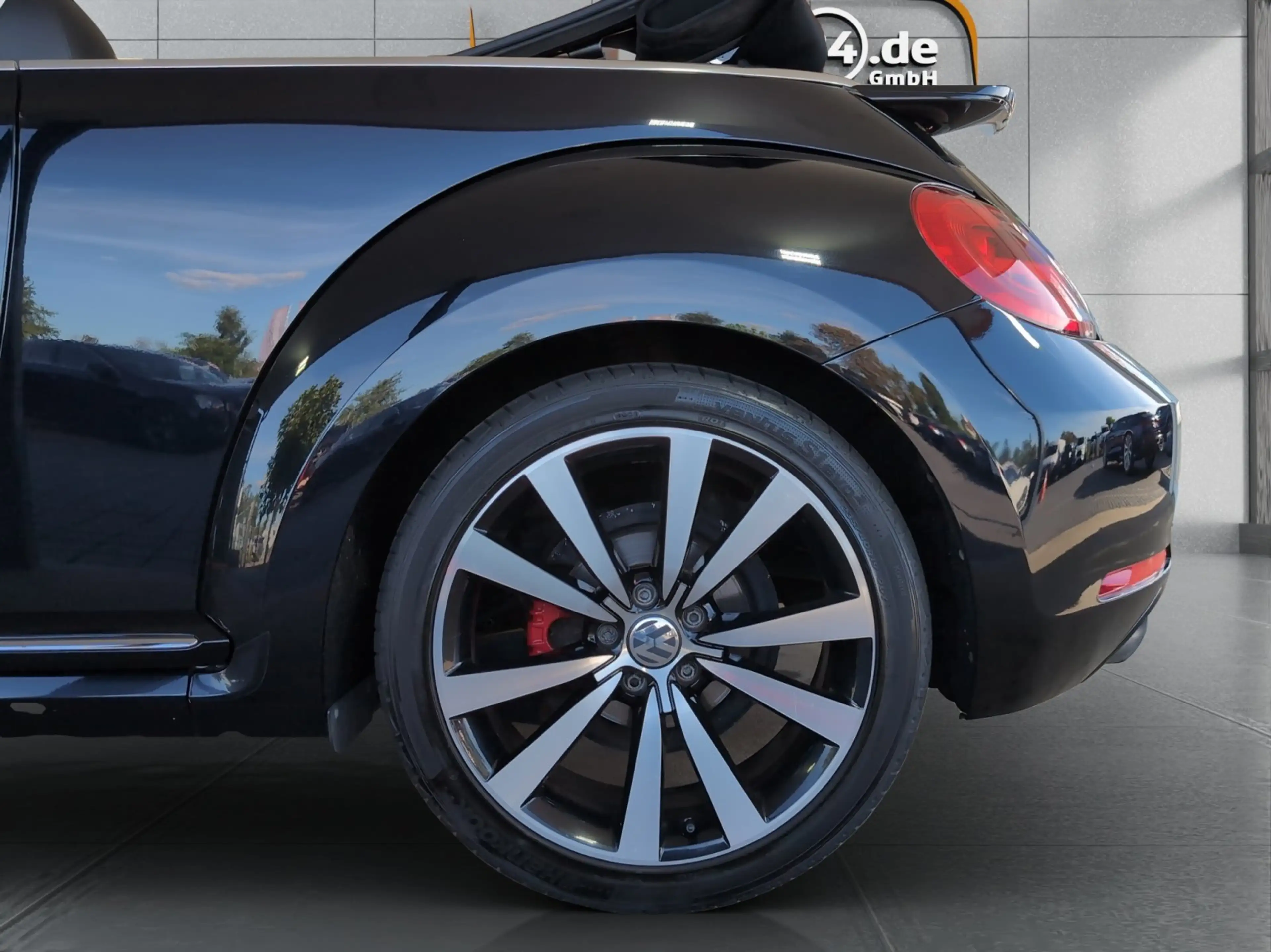 Volkswagen Beetle Cabrio 2.0 TSI Exclusive Sport/StHzg/Keyless — photo 6