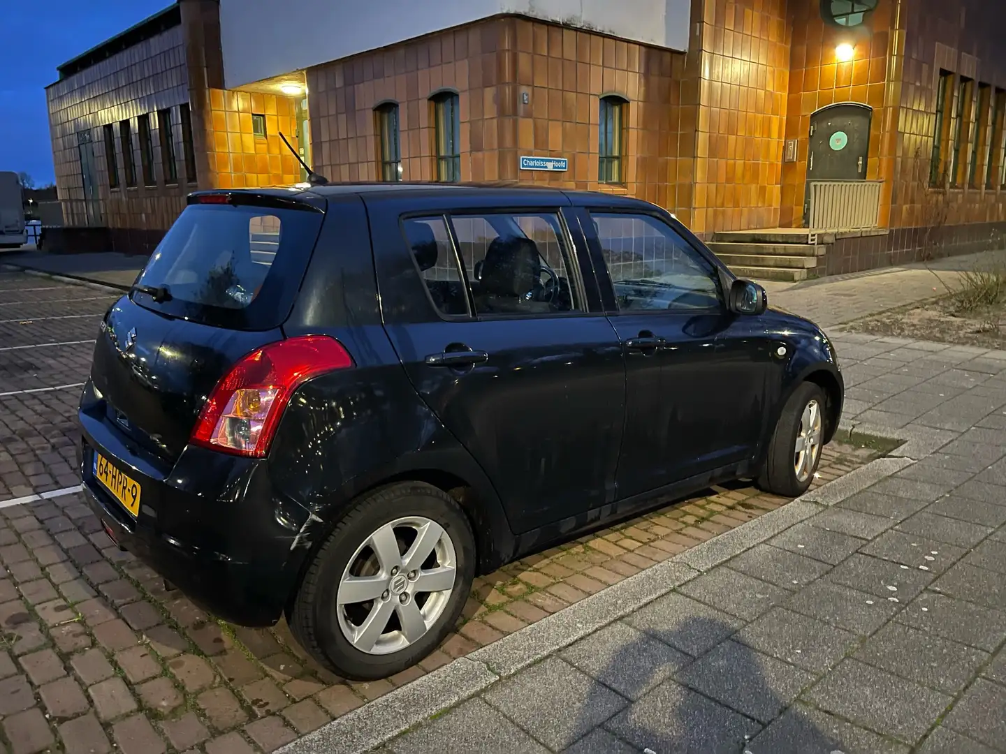 Suzuki Swift 1.3 Shogun Negru - 2