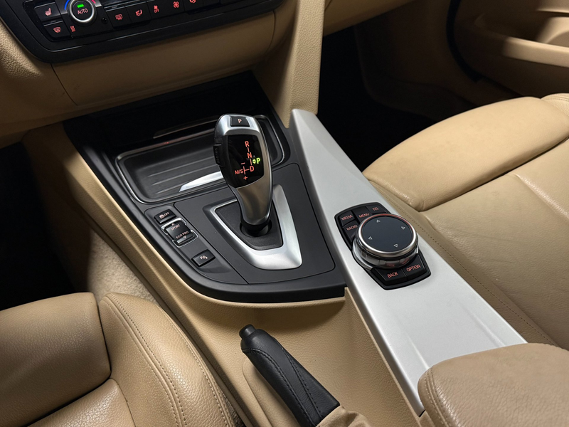 BMW 328 3-serie Gran Turismo 328i High Executive|PDC|LED|T — photo 17