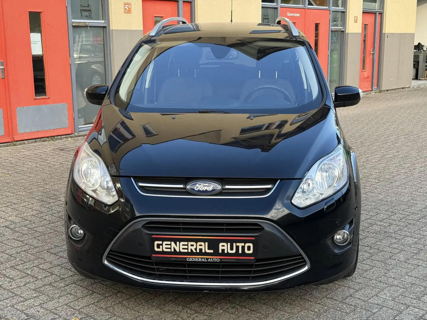 Ford Grand C-Max 1.0 Titanium, Panorama Dak, Nieuwe DistributieRiem Zwart - 2