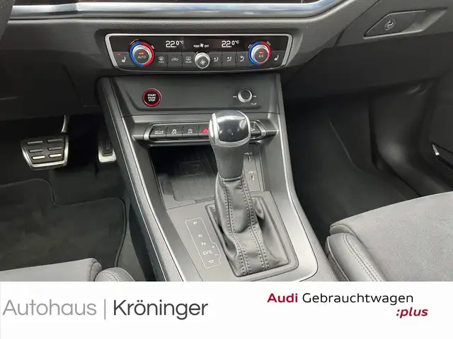 Audi RS Q3 view 14
