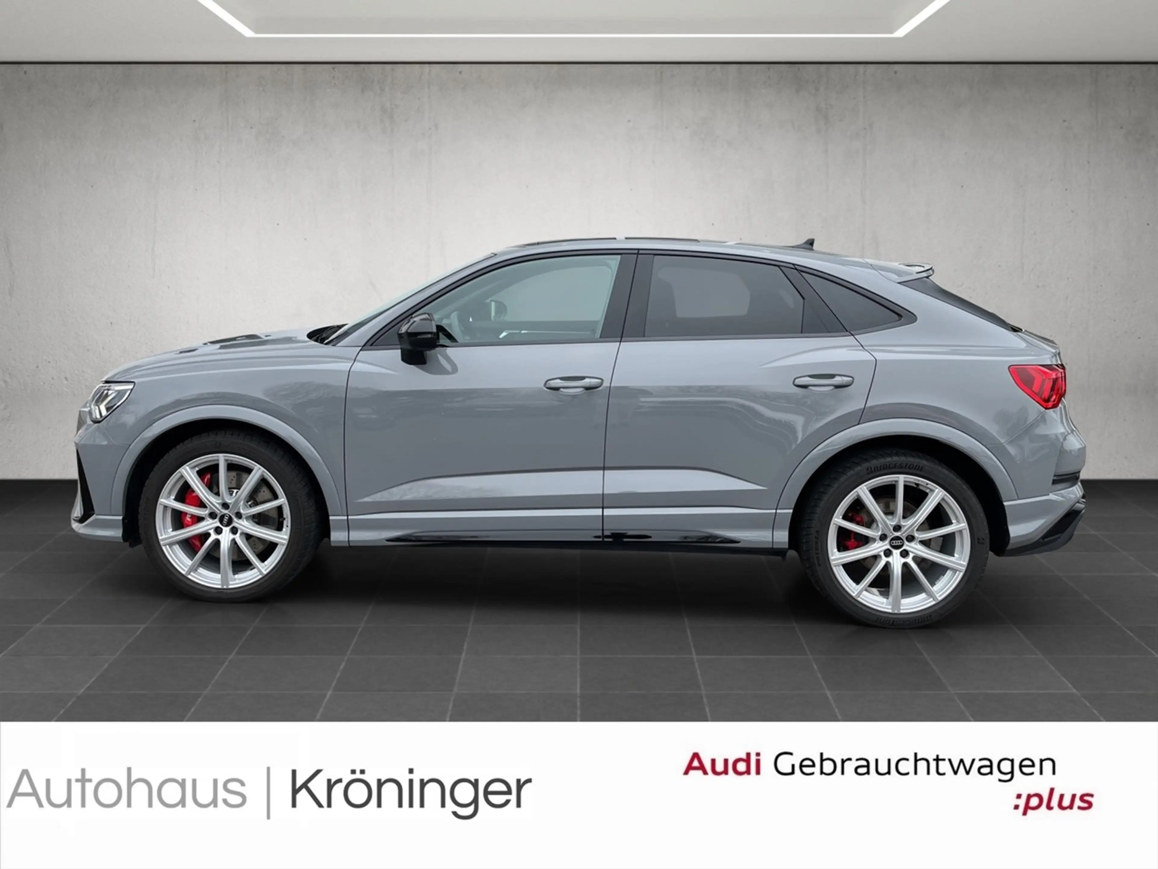 Audi RS Q3 Sportback 2.5 TFSI quat Pano Sonos *400PS* — photo 3
