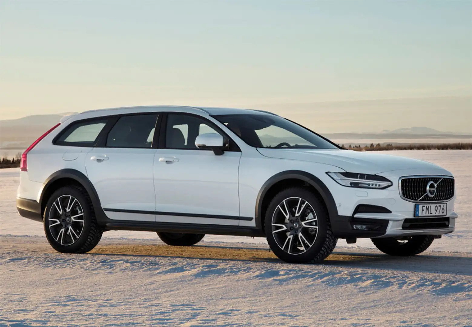 Volvo V90 Cross Country B4 Ultimate AWD Aut. - 2