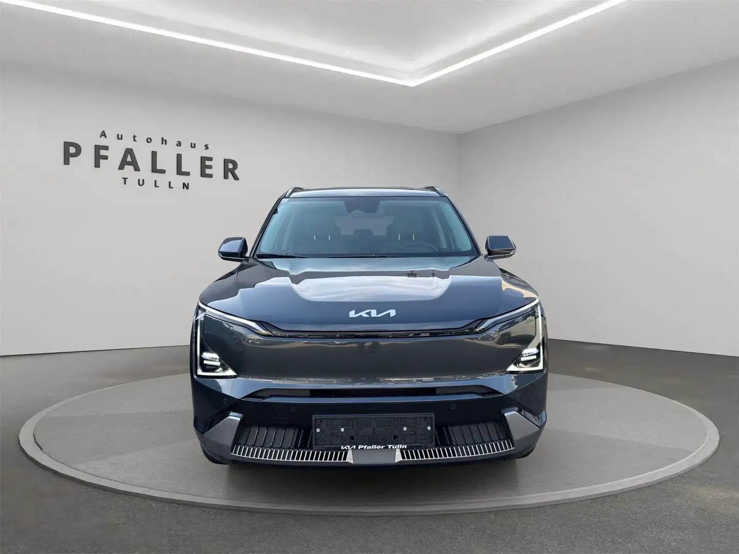 Kia EV5 /1 ST EDITION/81,4KWH/AT/FWD/216 Grau - 2