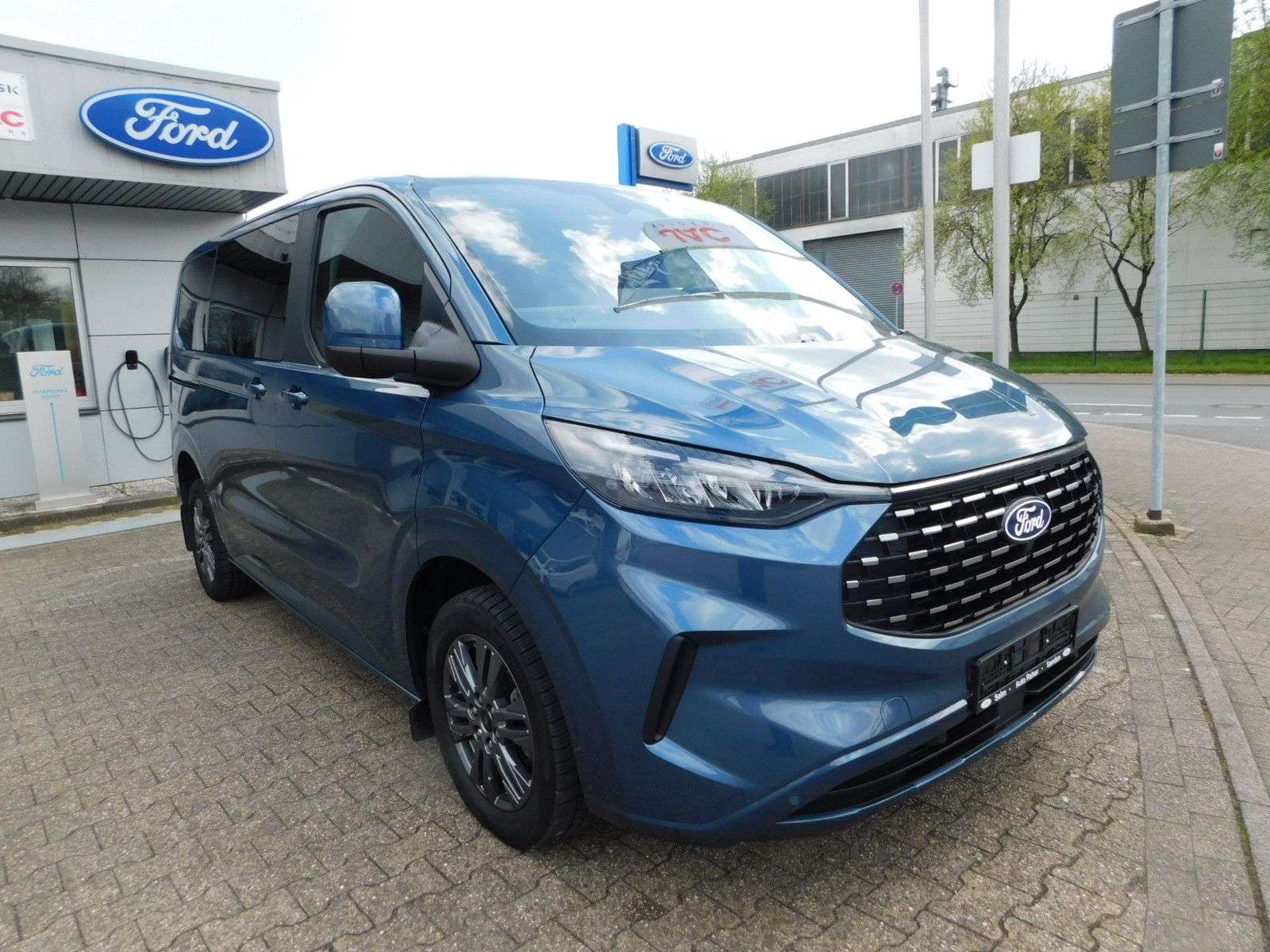 Second hand Ford Tourneo Custom 2.0